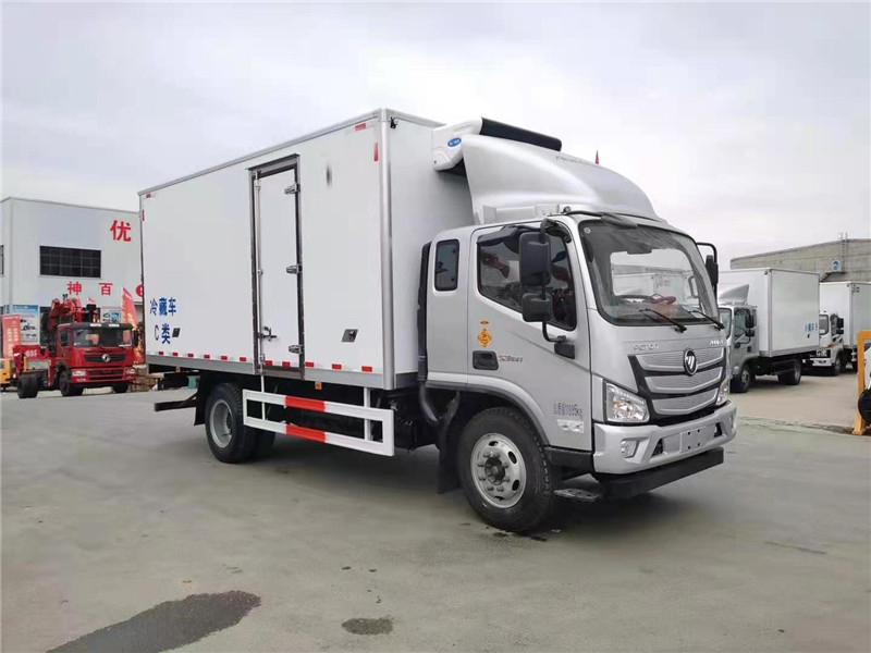 國(guó)六 福田歐馬可5.1米冷藏車